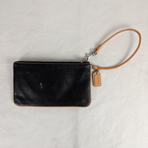 Coach Leather Wristlet Clutch Pouch Black Tan Buckle Accent "4 x 7.5" - Picture 2 of 14